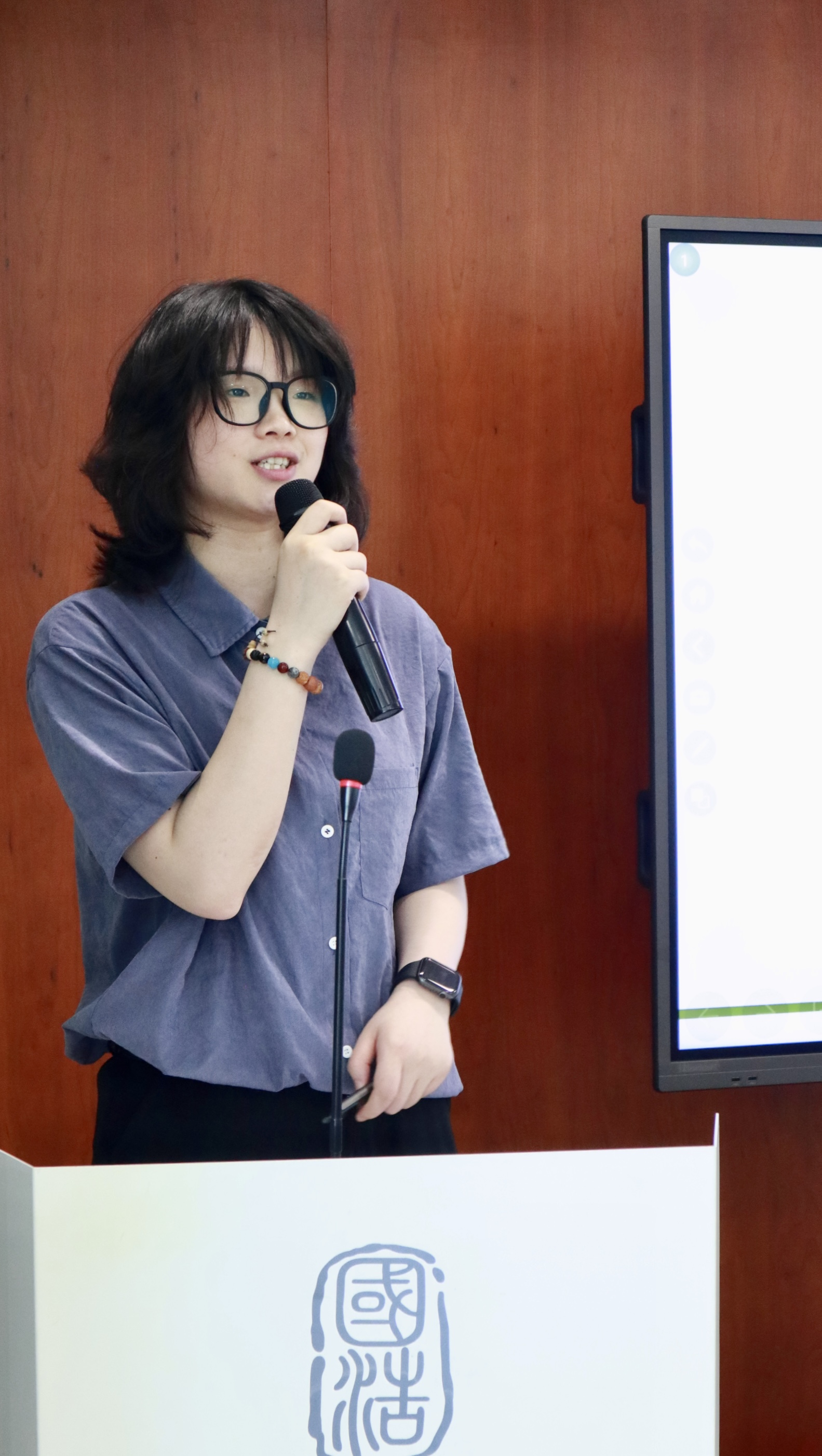 鄭燁的副本.jpg 鄭燁的副本.jpg