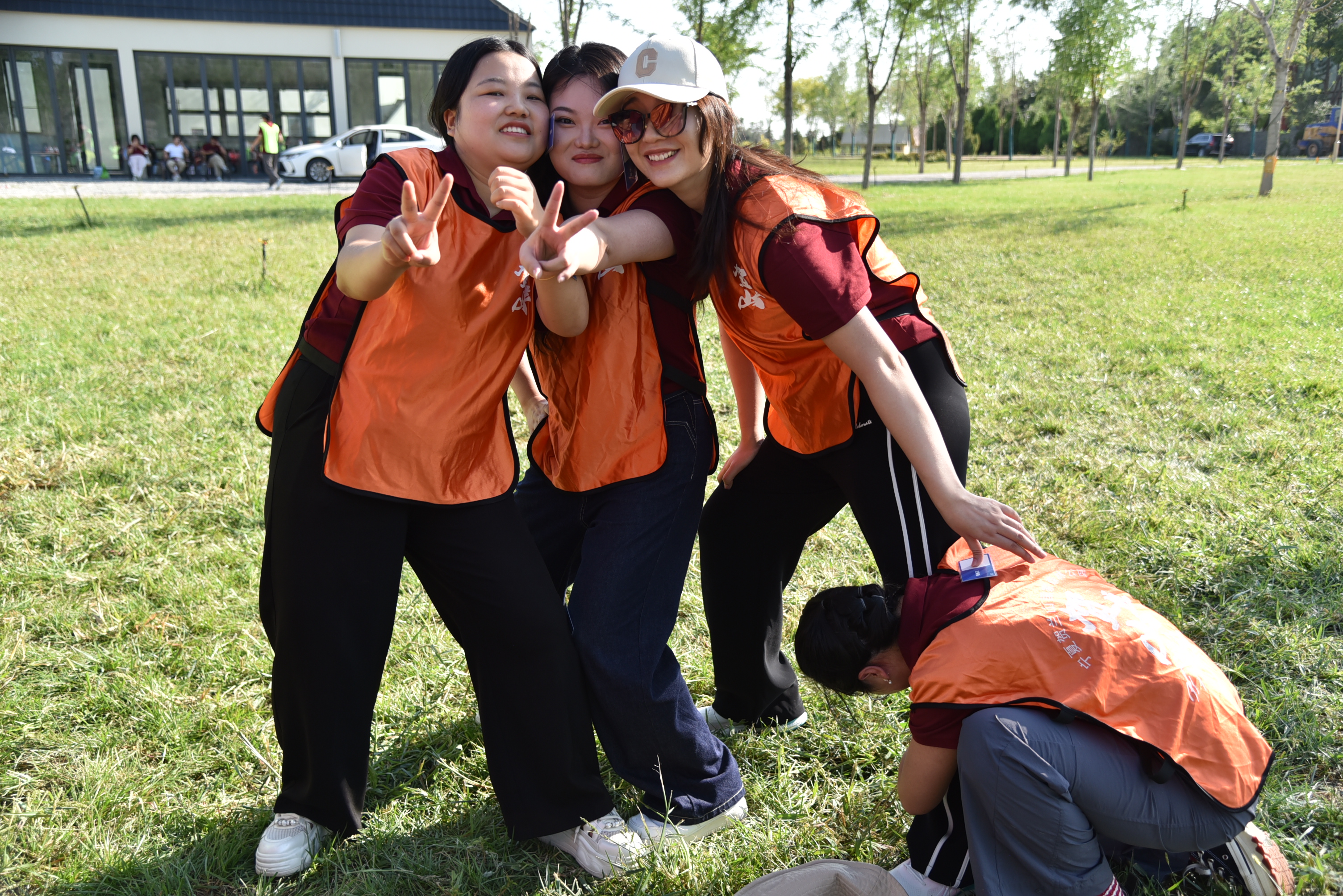 “手足情深”游戲環(huán)節(jié) (3).JPG