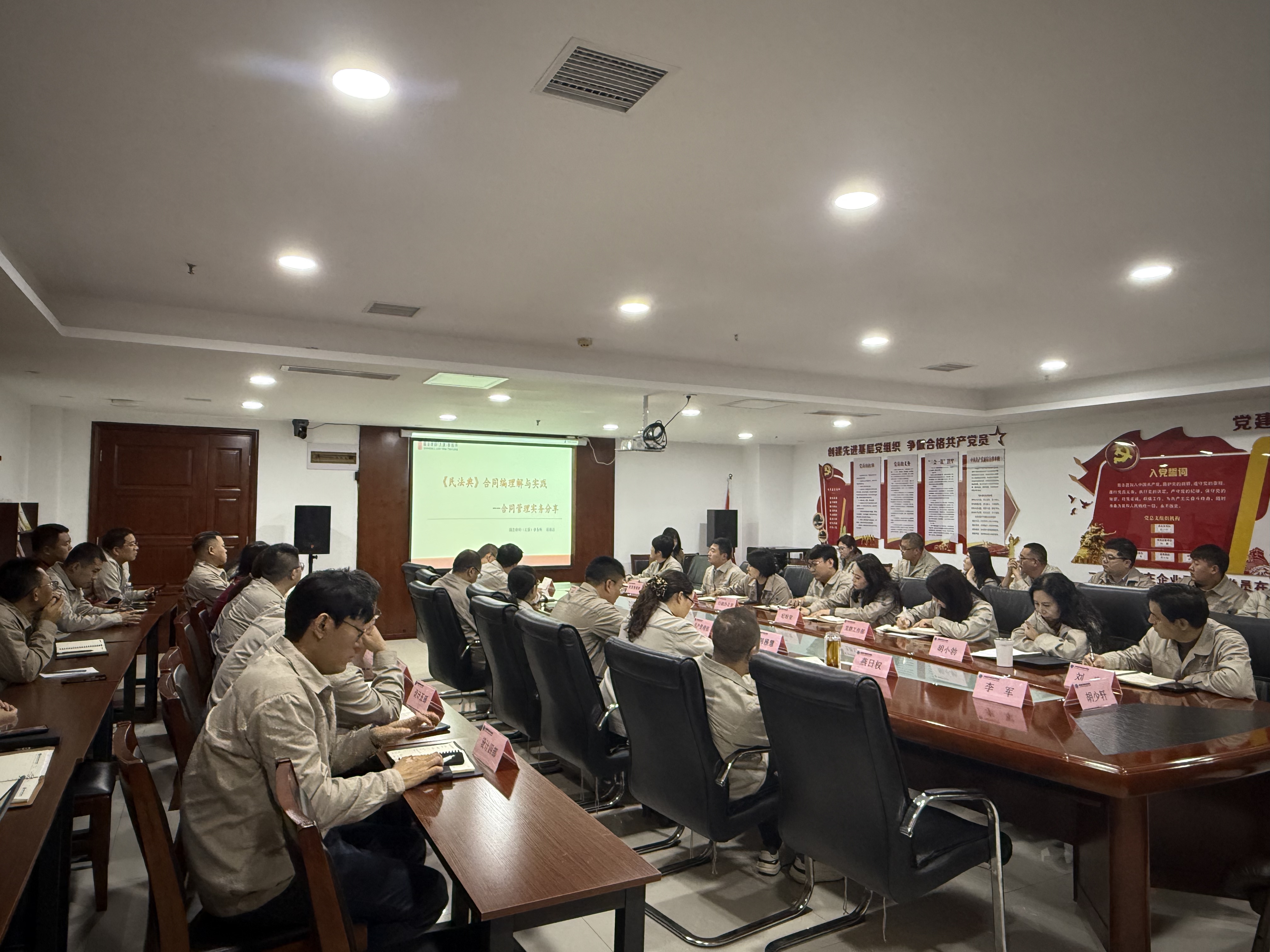 ae56f62e60405a83ffbe999108a09227.jpg ae56f62e60405a83ffbe999108a09227.jpg